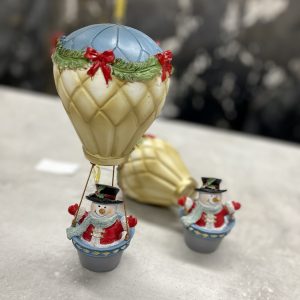 Hőlégballon, hóemberrel