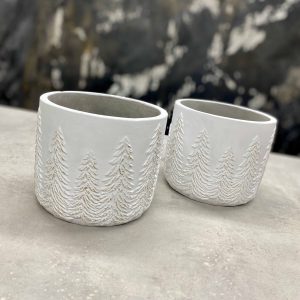 Fehér fenyőfa motívumos kaspó