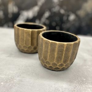 Matt arany bordázott kaspó